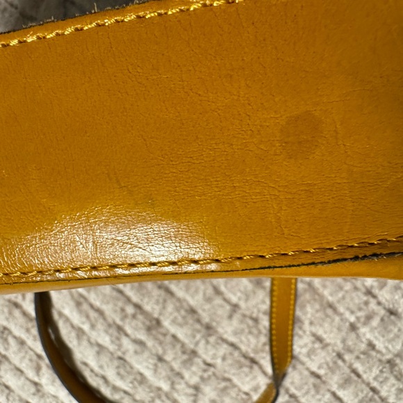Patricia Nash mustard yellow leather handbag - Picture 4 of 8